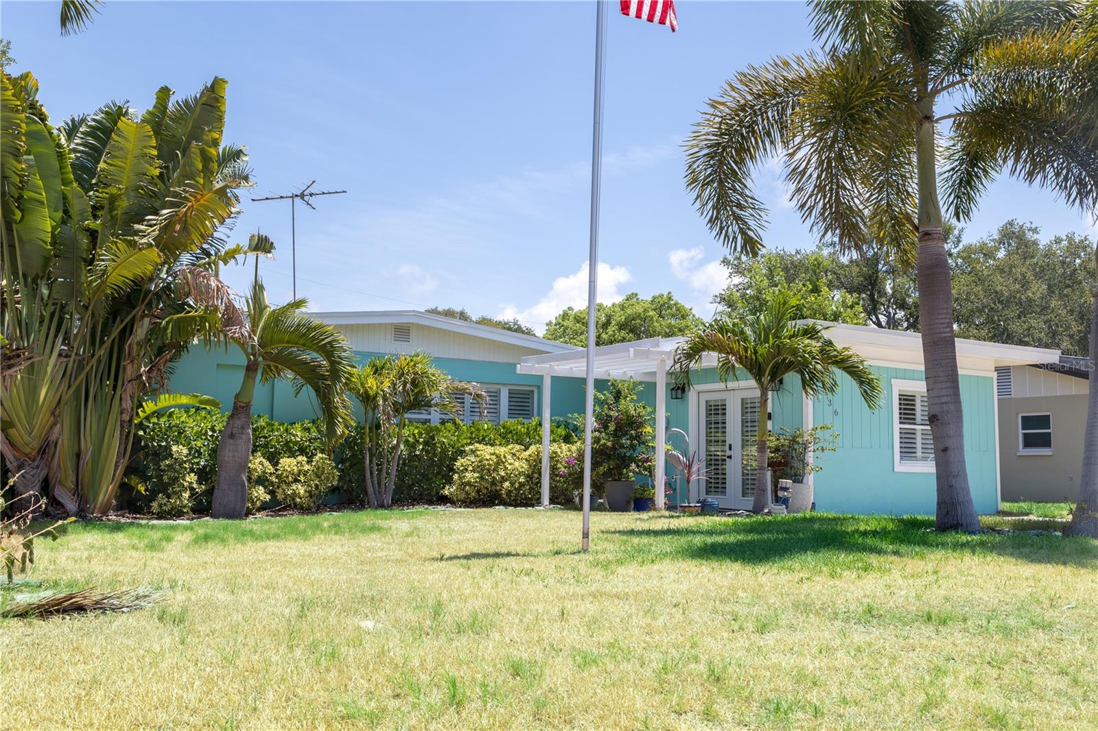 136 MARYLAND AVE, PALM HARBOR, FL — photo 2