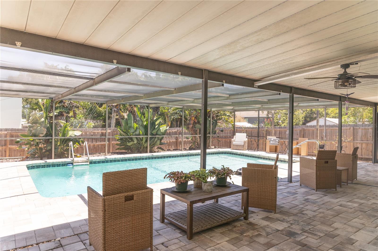 136 MARYLAND AVE, PALM HARBOR, FL — photo 22
