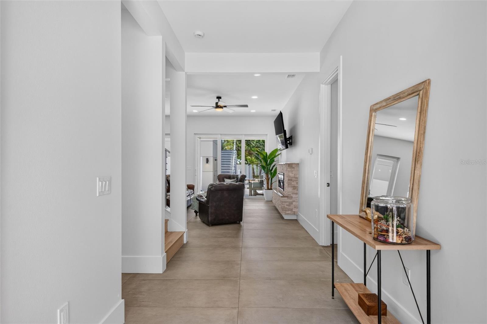 2430 FLOYD ST, SARASOTA, FL — photo 5