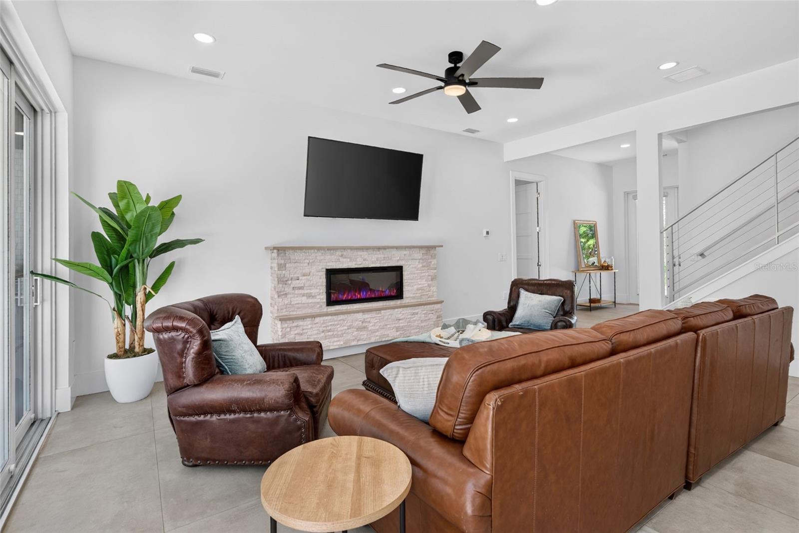 2430 FLOYD ST, SARASOTA, FL — photo 12