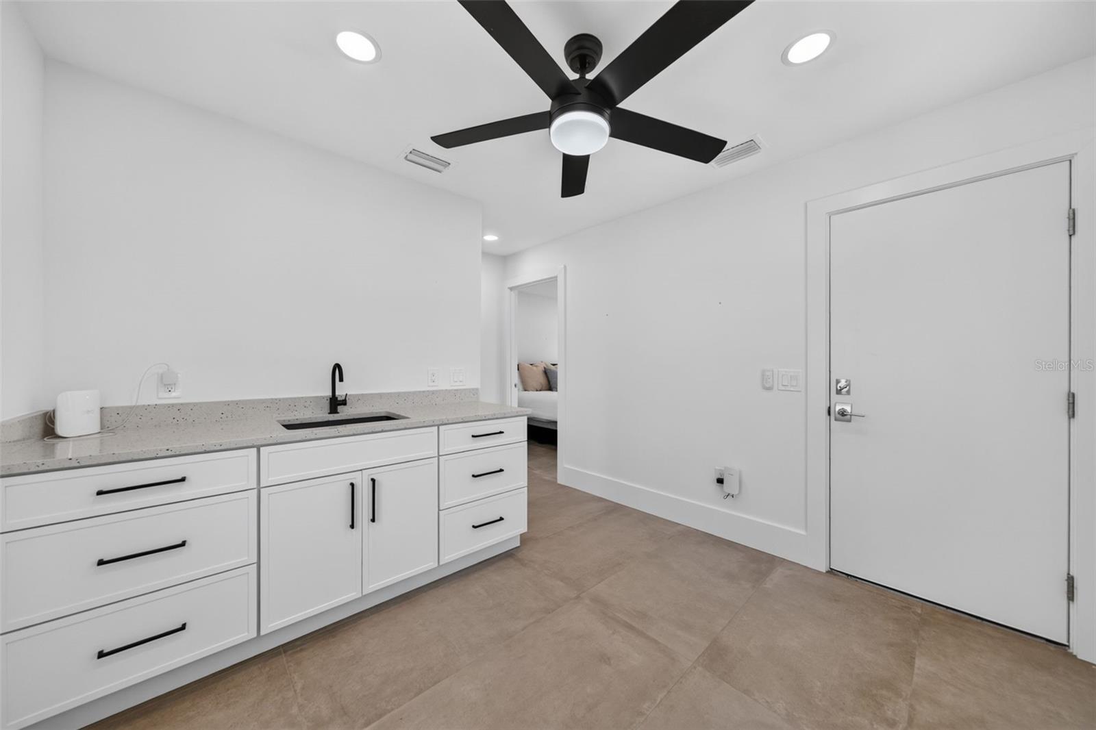 2430 FLOYD ST, SARASOTA, FL — photo 65