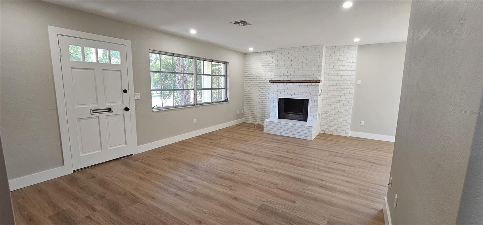 5145 17TH AVE N, ST PETERSBURG, FL — photo 2