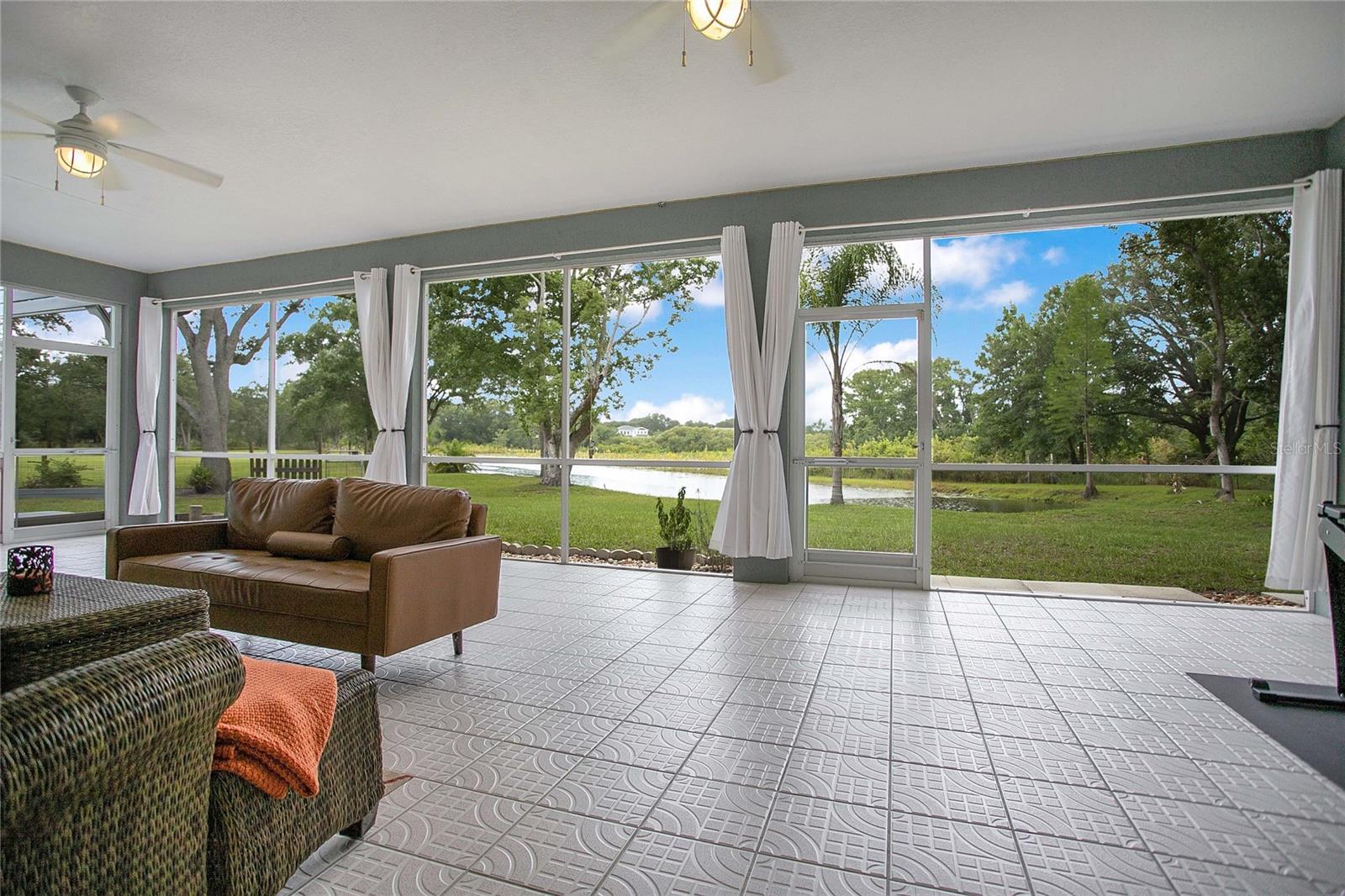 19616 LIVINGSTON AVE, LUTZ, FL — photo 12