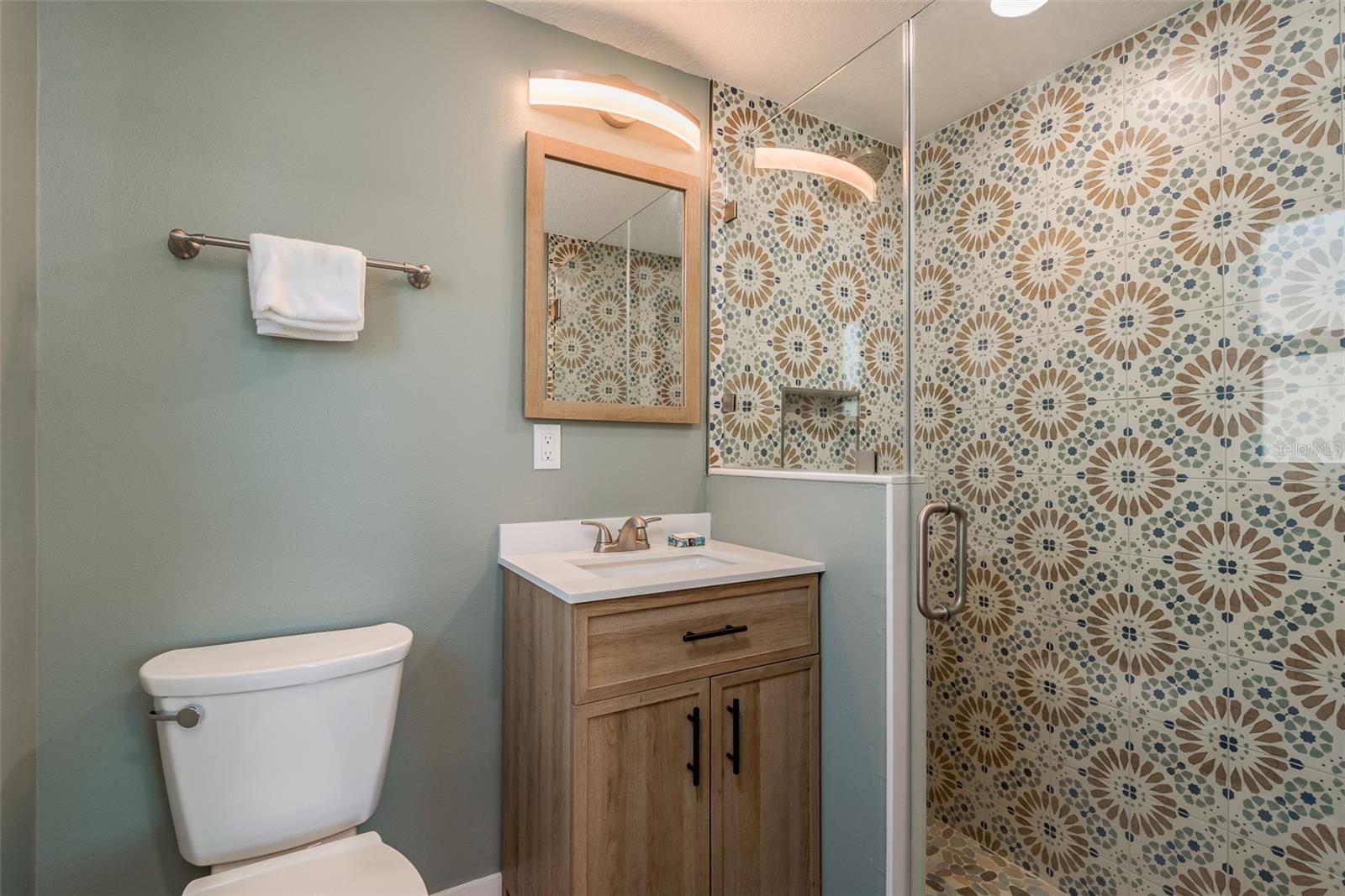 1253 UNION ST, CLEARWATER, FL — photo 27