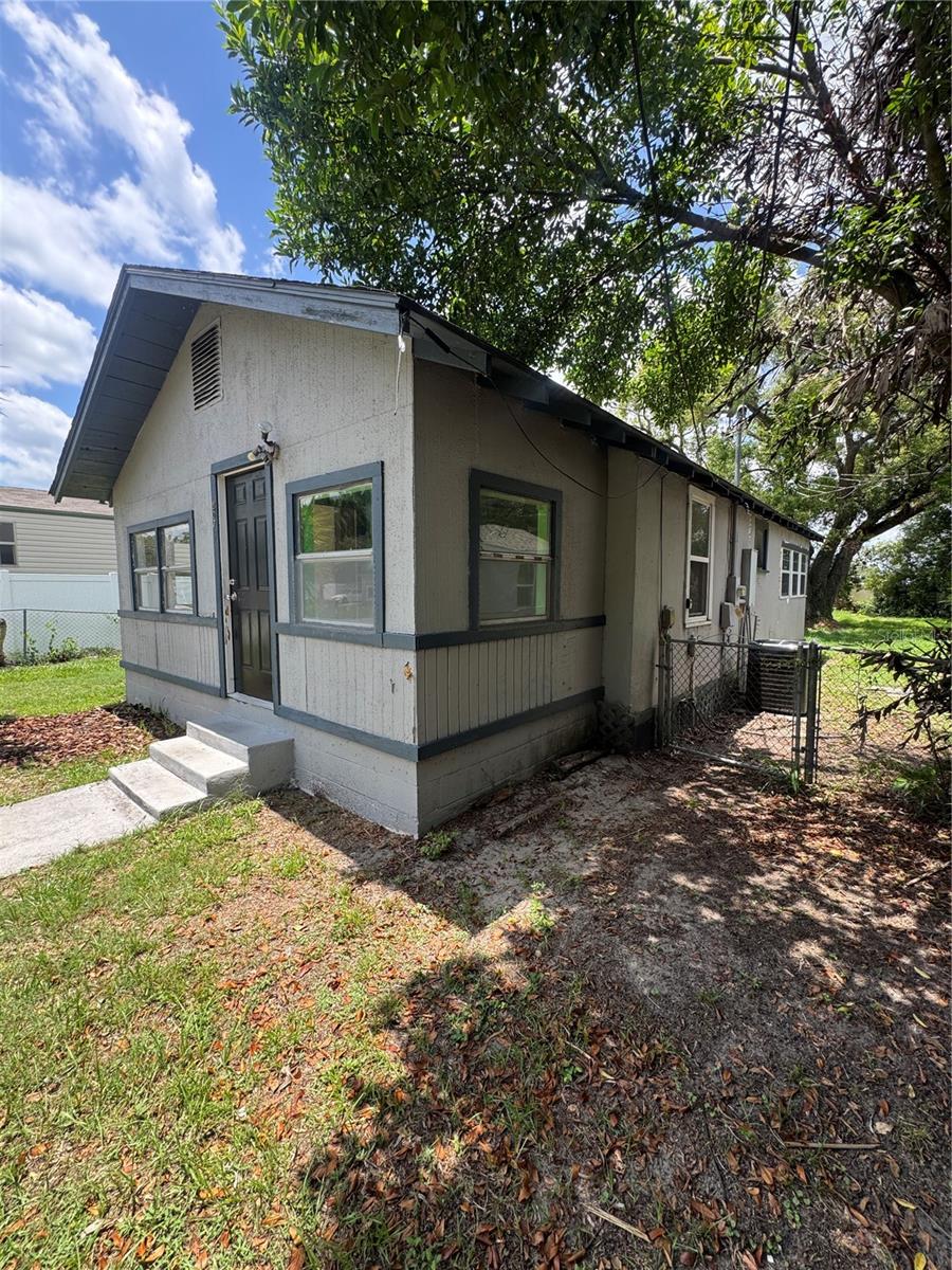 207 IDAHO AVE, LAKELAND, FL — photo 3