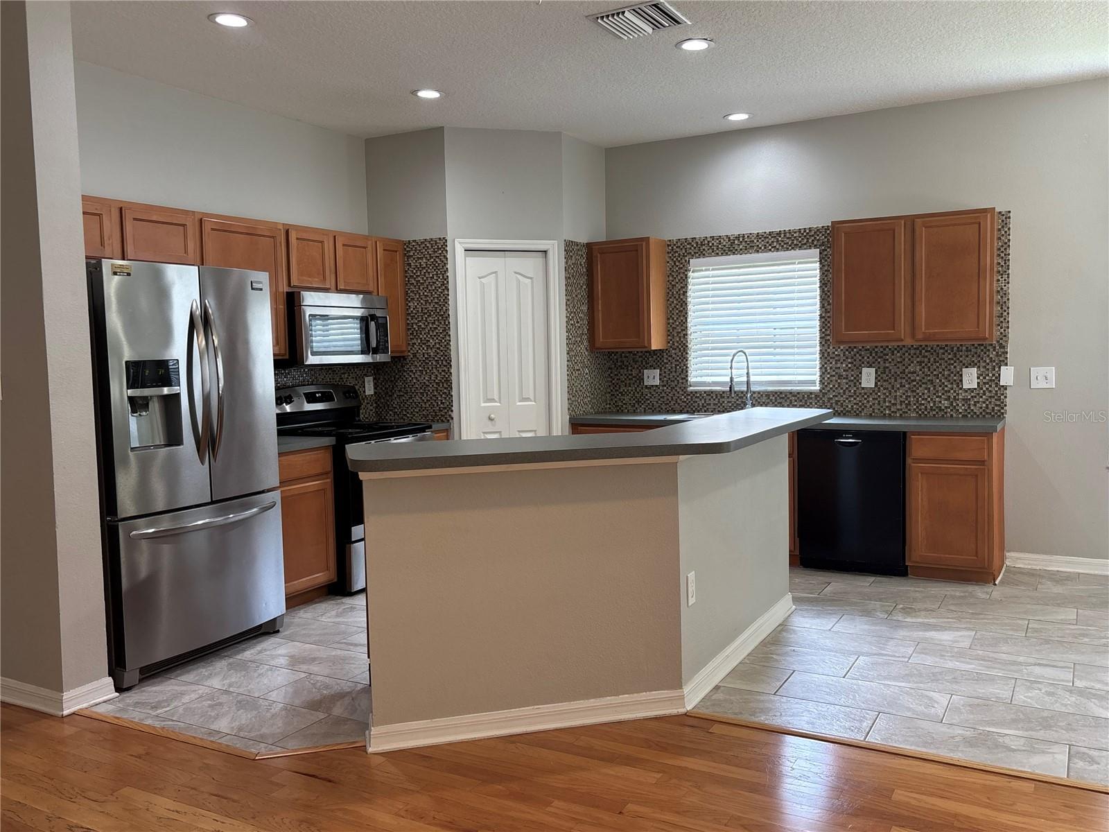 19131 CYPRESS REACH LN, TAMPA, FL — photo 21