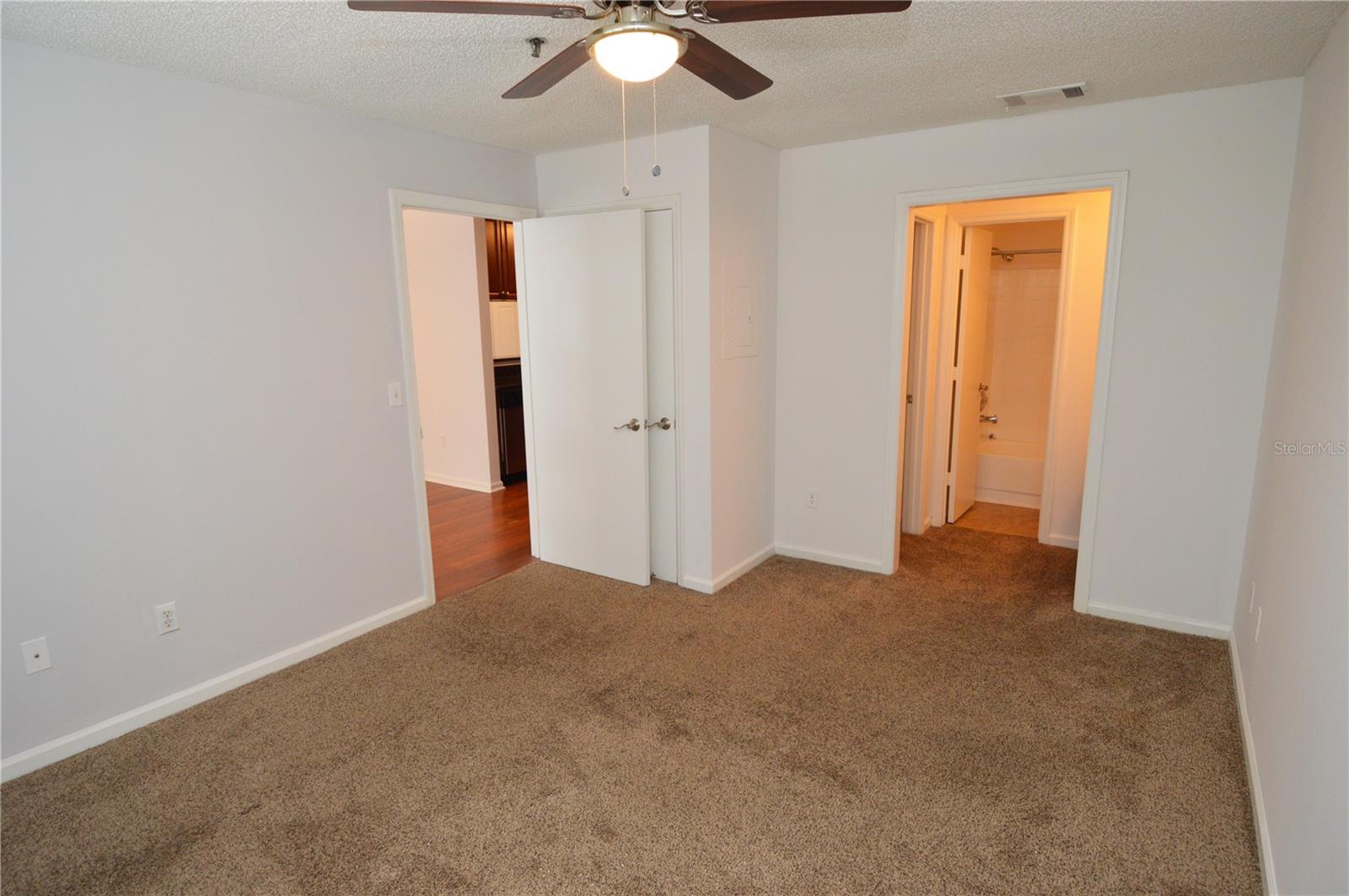 11901 4TH ST N #7204, ST PETERSBURG, FL — photo 33