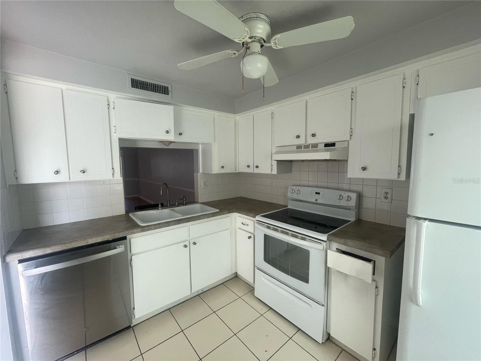 4211 SHELDON PL #4211, NEW PORT RICHEY, FL — photo 2
