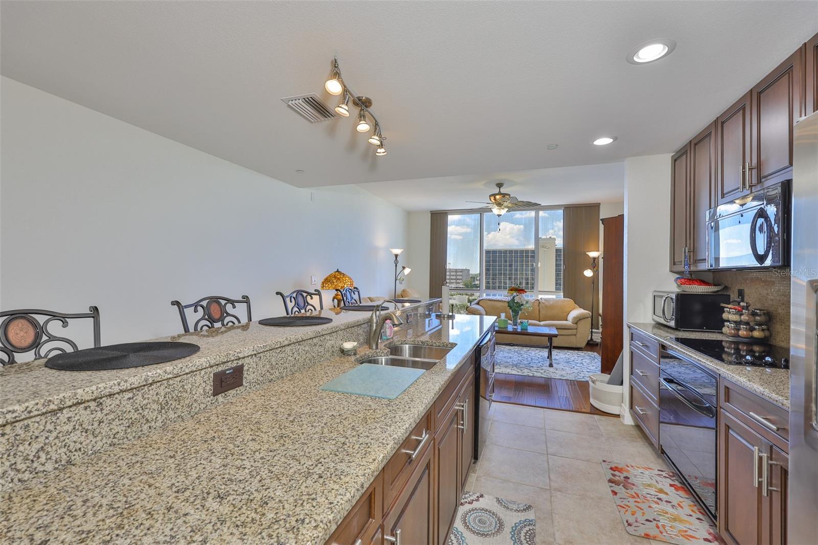 331 CLEVELAND ST #702, CLEARWATER, FL — photo 4