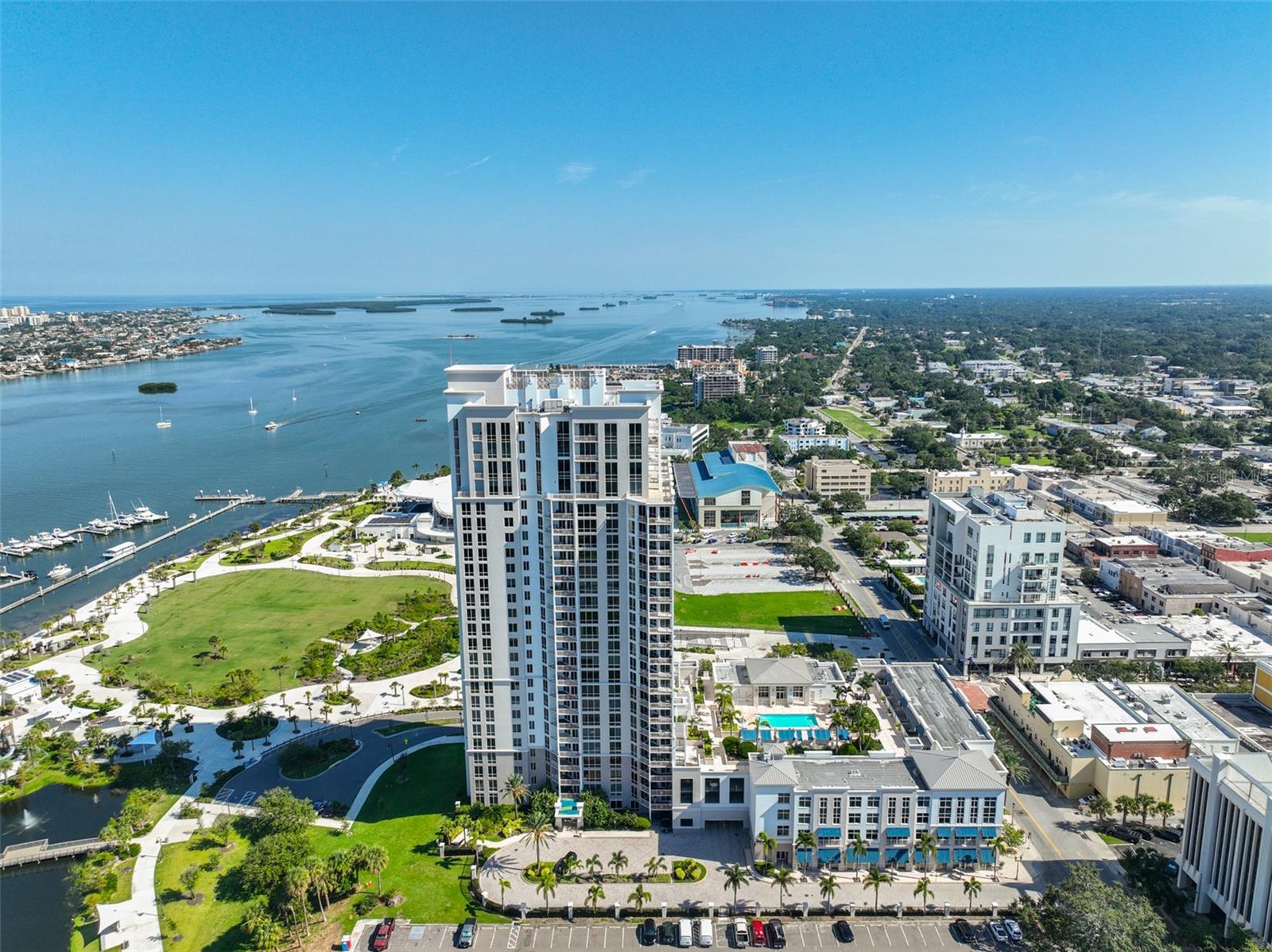 331 CLEVELAND ST #702, CLEARWATER, FL — photo 33