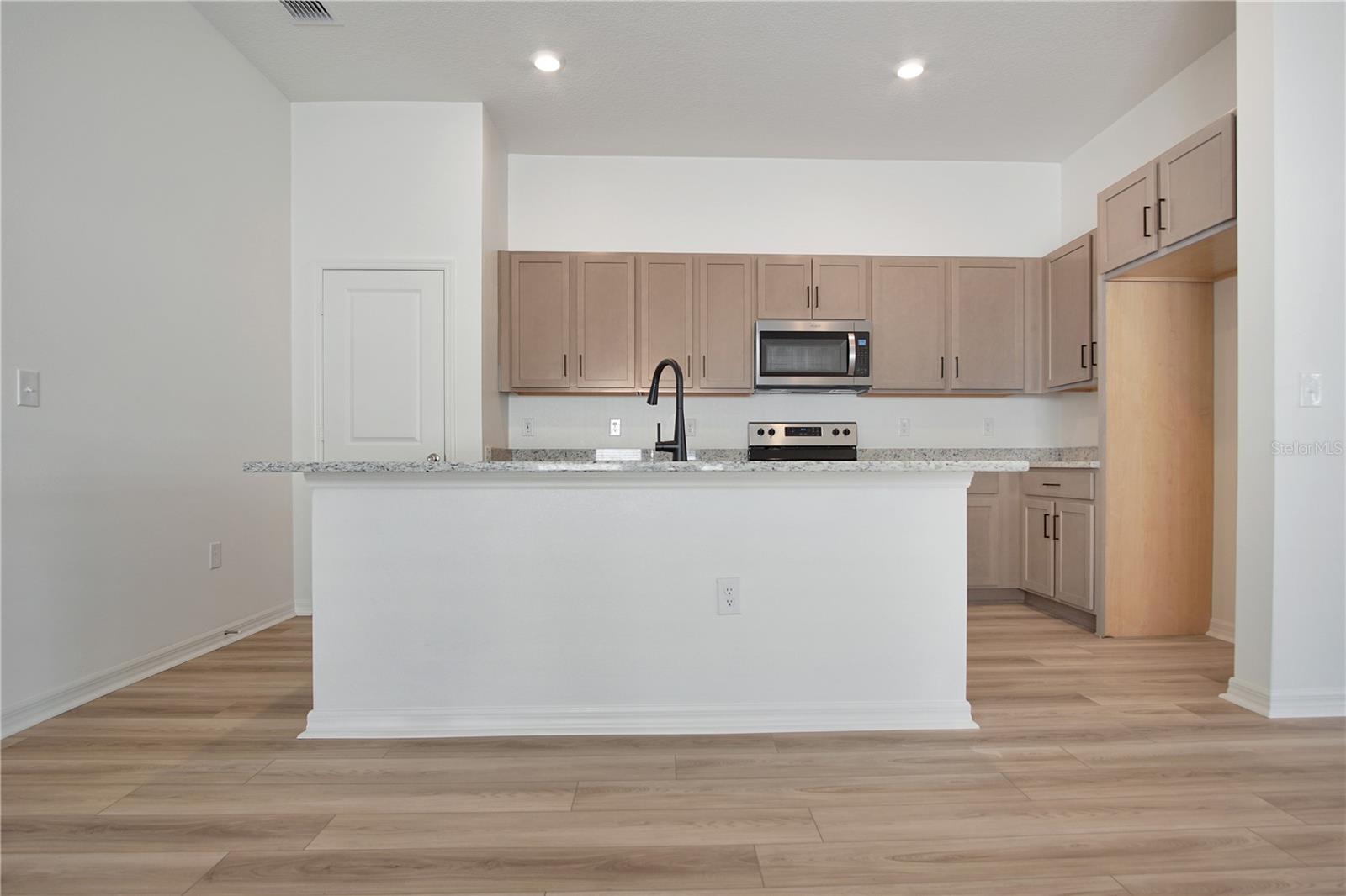 9224 WESTSIDE HILLS DR, DAVENPORT, FL — photo 5
