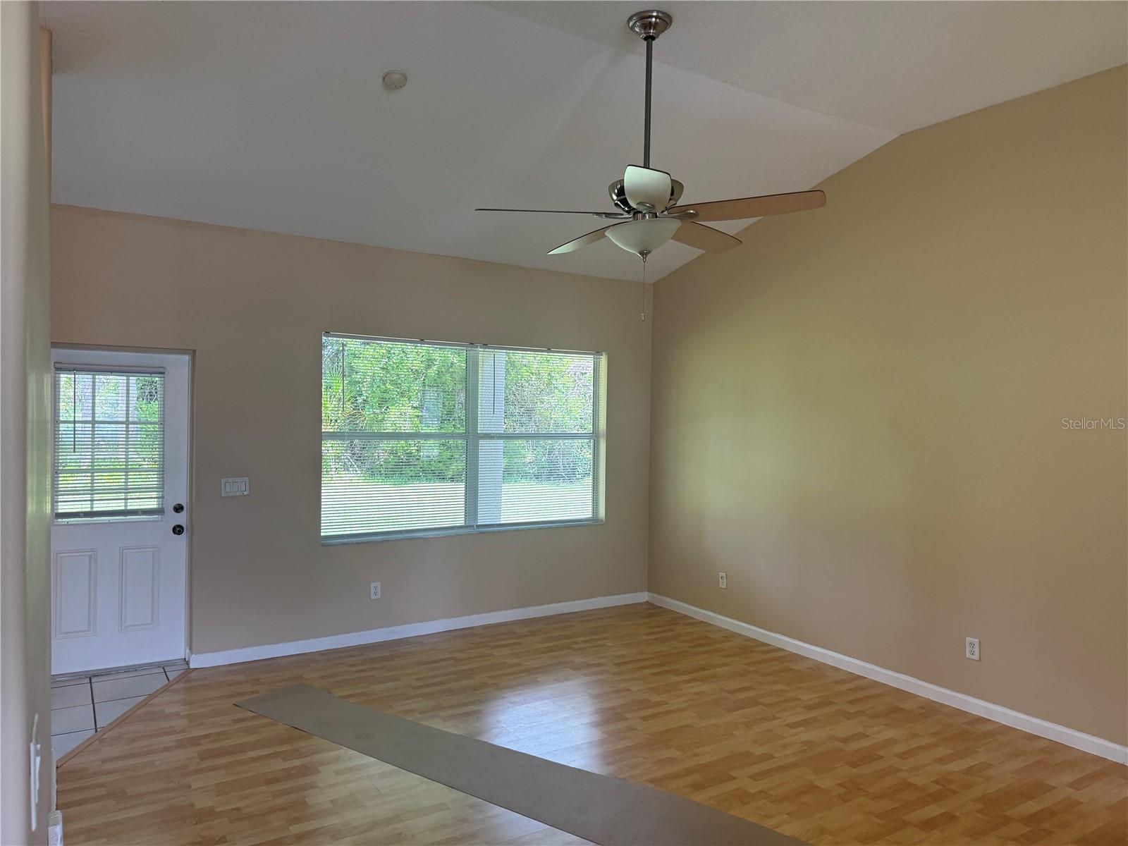 18 POINBURY DR, PALM COAST, FL — photo 3