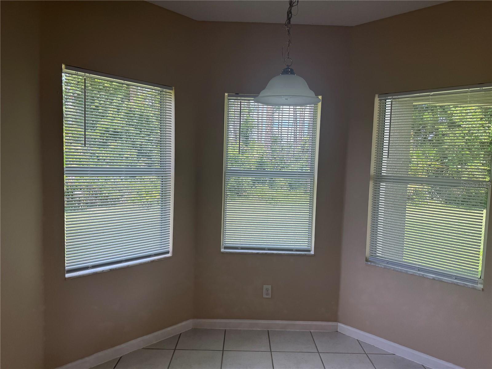 18 POINBURY DR, PALM COAST, FL — photo 11