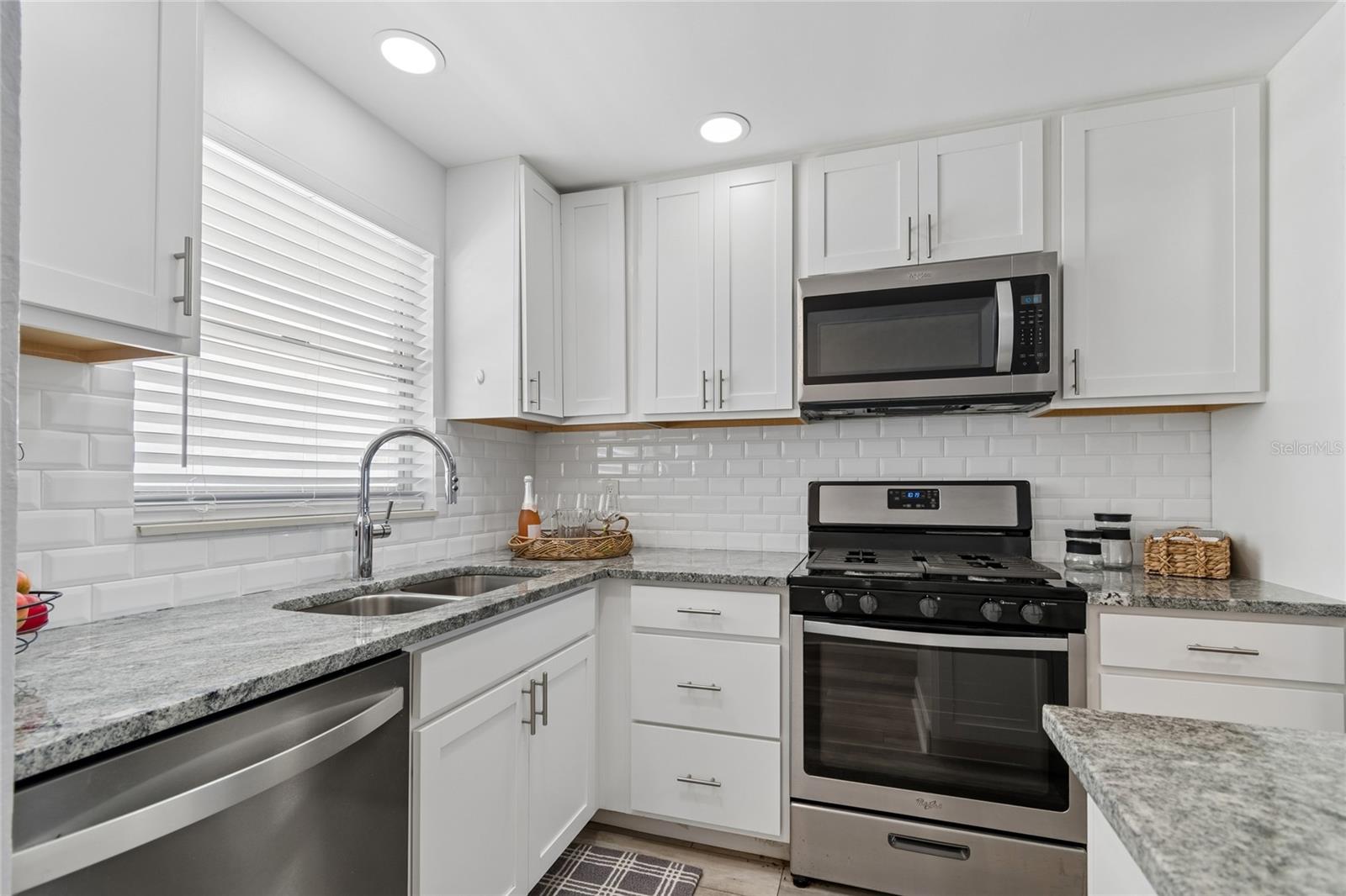 5980 SHORE BLVD S #909, GULFPORT, FL — photo 3