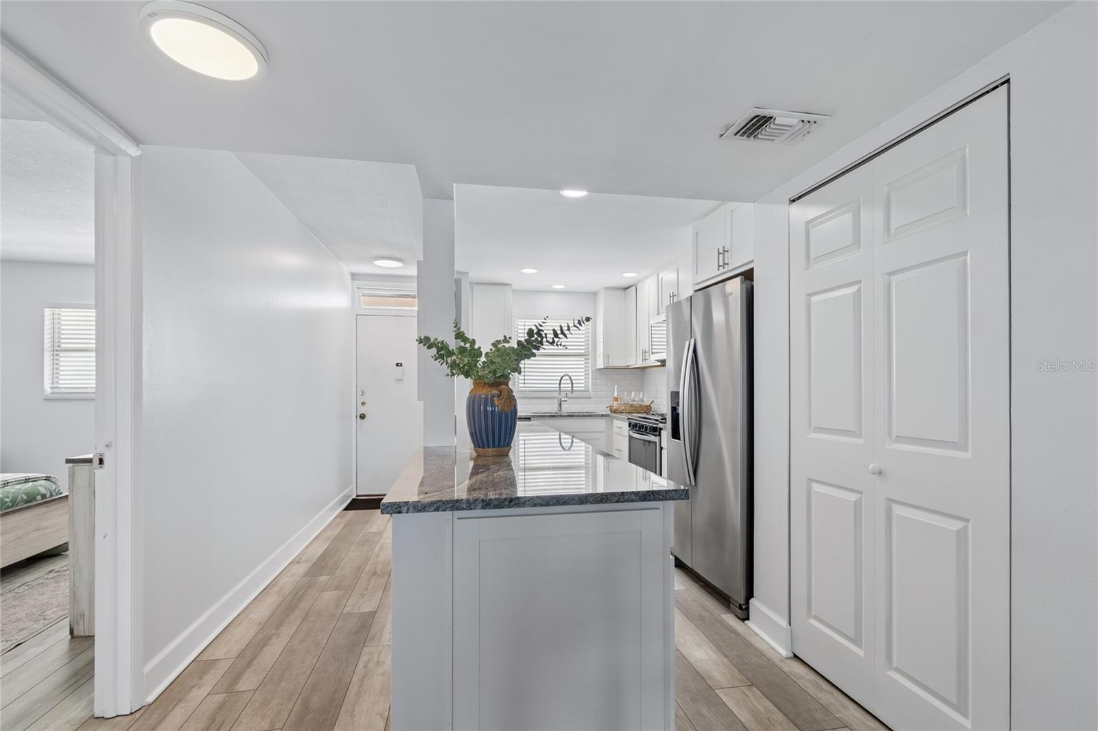 5980 SHORE BLVD S #909, GULFPORT, FL — photo 8