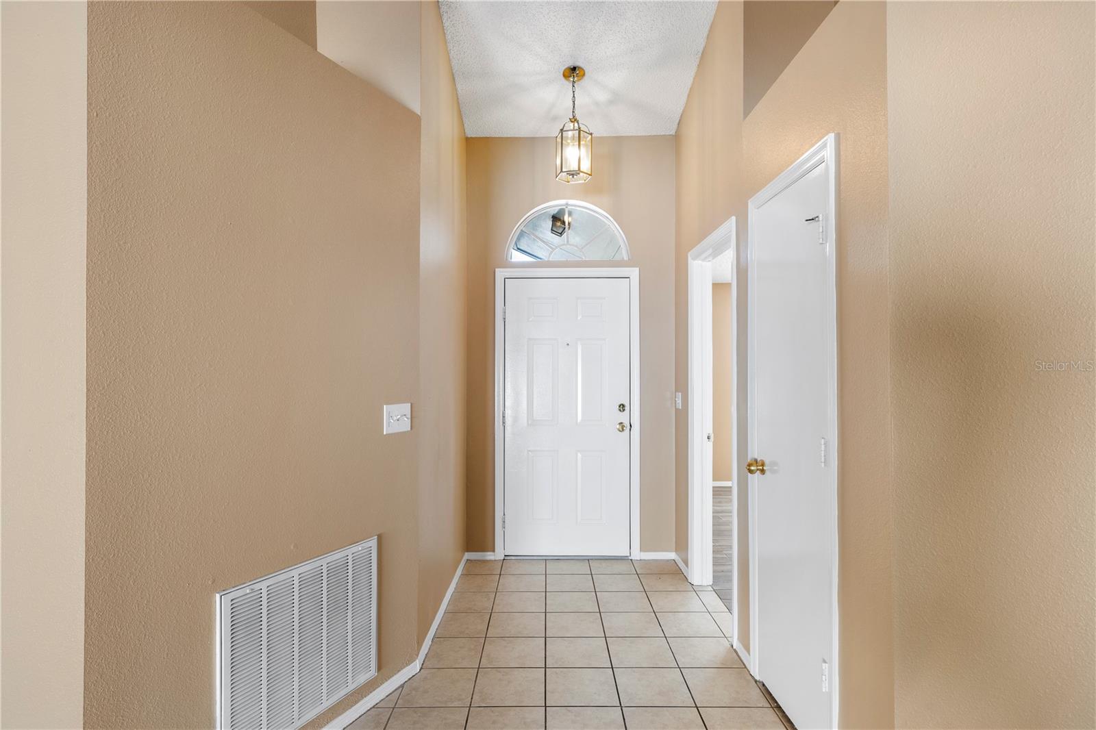 6210 VINTAGE DR, LAKELAND, FL — photo 3