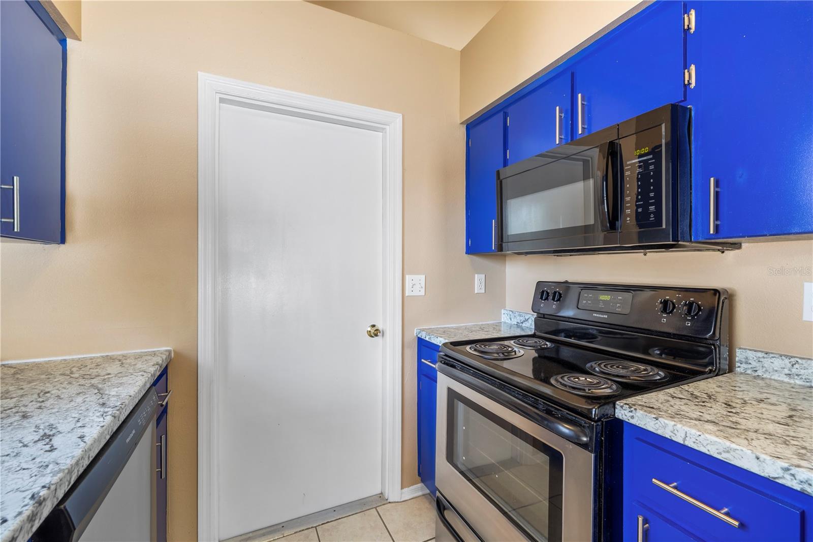 6210 VINTAGE DR, LAKELAND, FL — photo 13