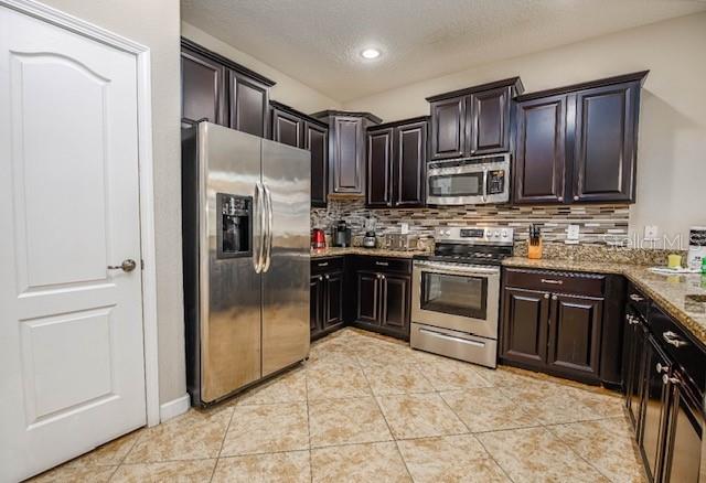 9101 EL CARO LN, DAVENPORT, FL — photo 25