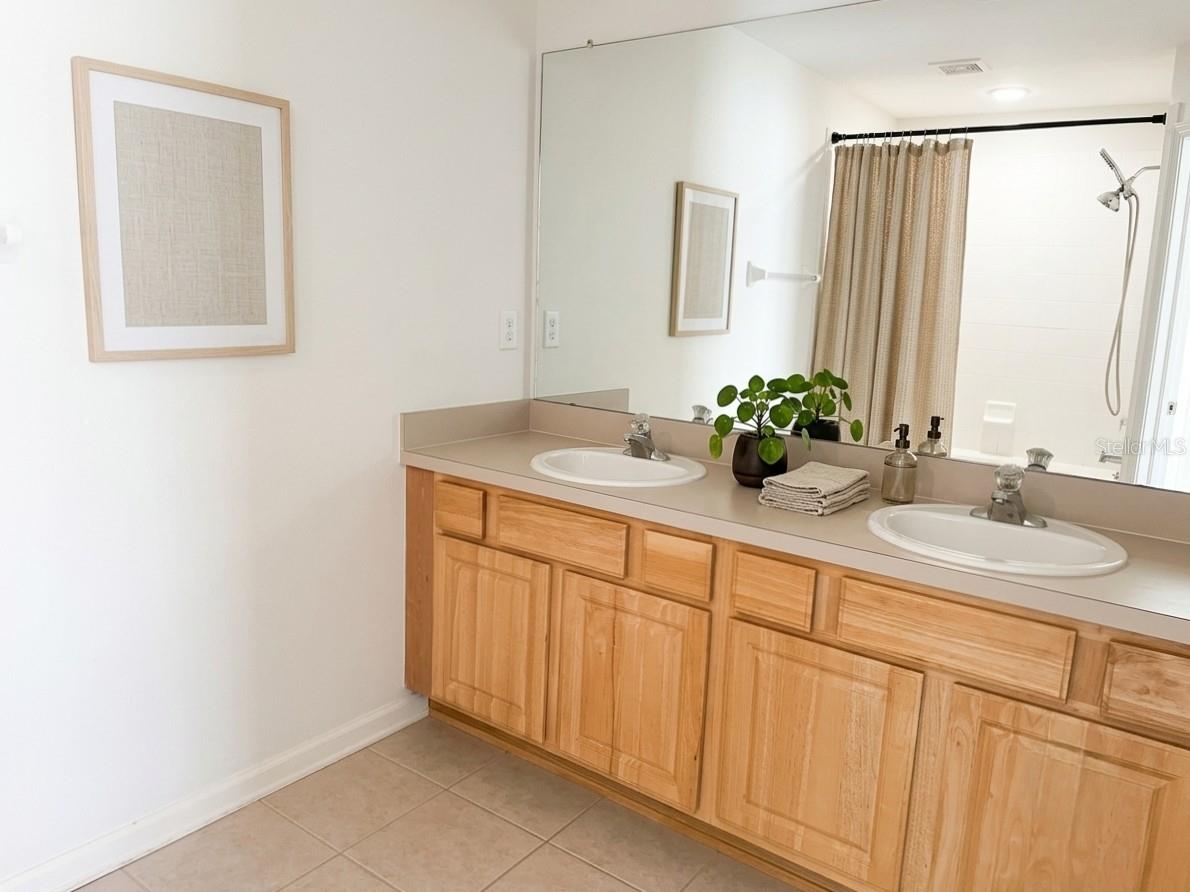 8471 SANDY BEACH ST, TAMPA, FL — photo 10