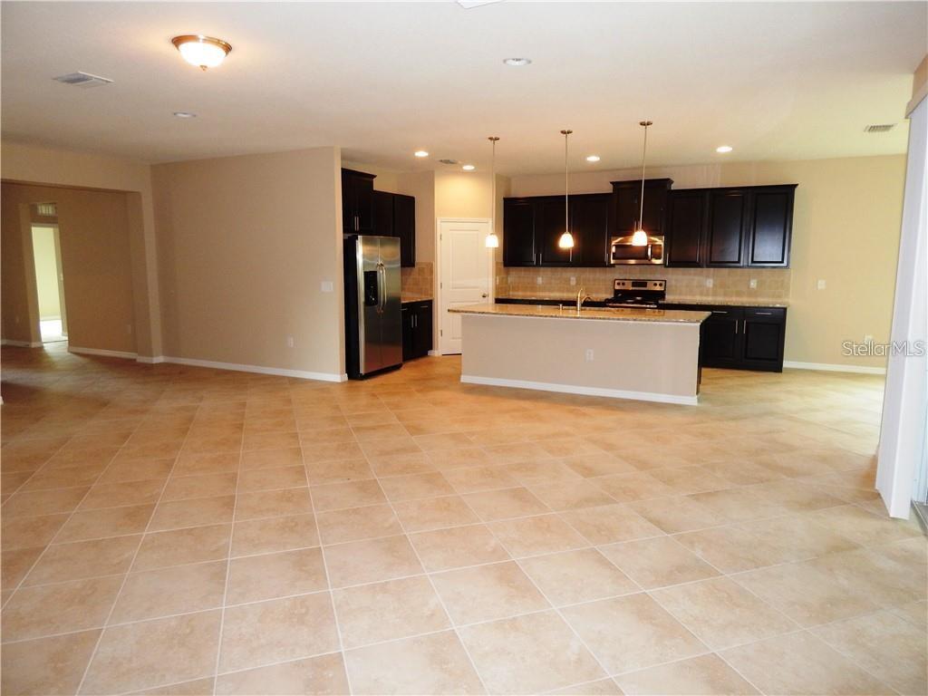 15302 LAS OLAS PL, BRADENTON, FL — photo 6