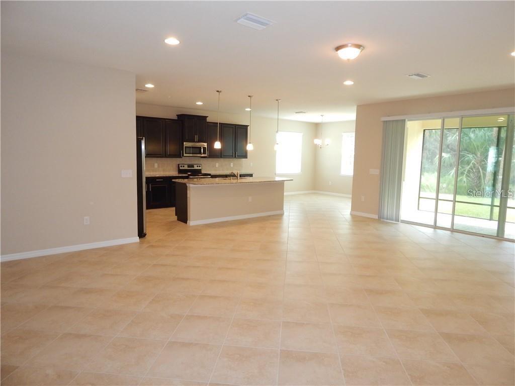 15302 LAS OLAS PL, BRADENTON, FL — photo 7