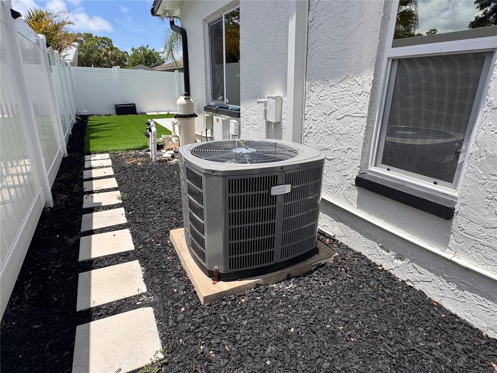 9554 86TH AVE, SEMINOLE, FL — photo 10