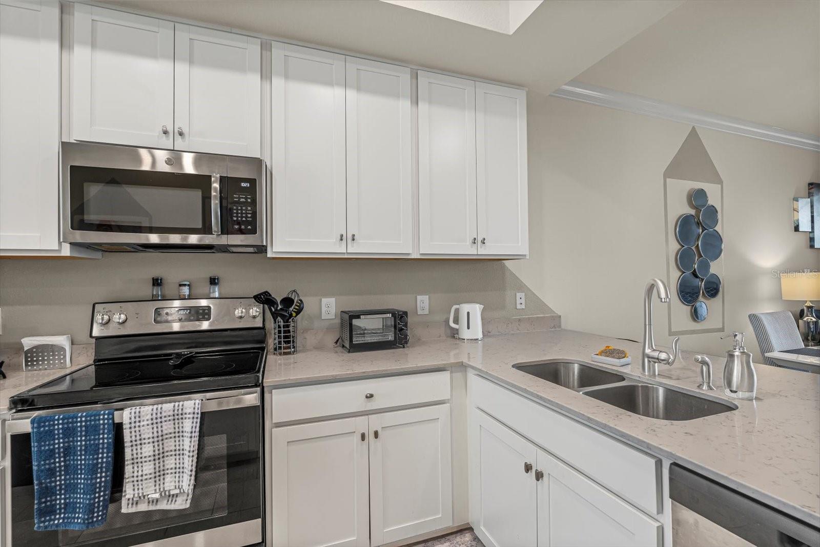 17810 GAWTHROP DR #304, BRADENTON, FL — photo 8