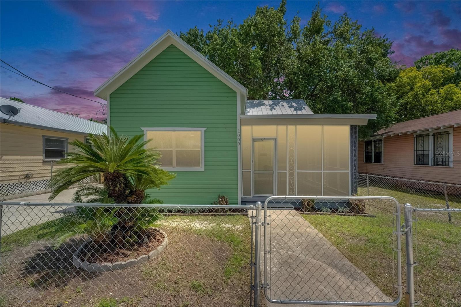1009 E COLUMBUS DR, TAMPA, FL — photo 36