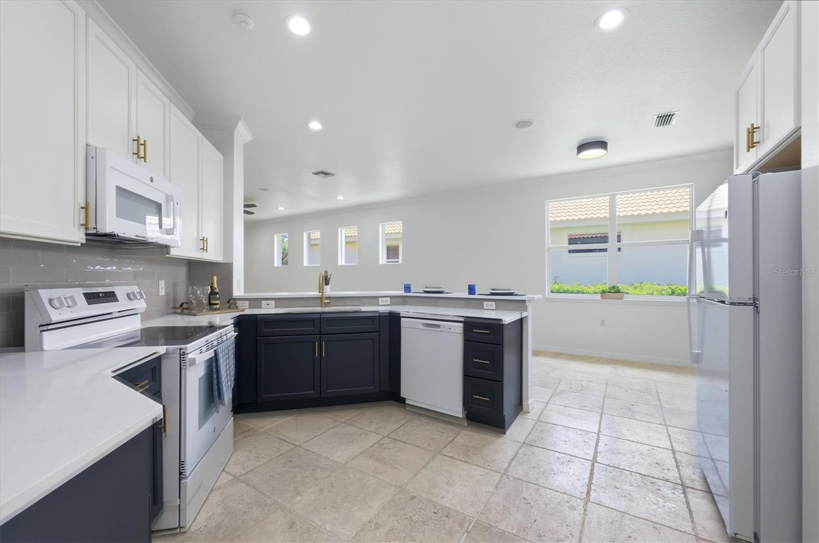 4315 REFLECTIONS PKWY, SARASOTA, FL — photo 9