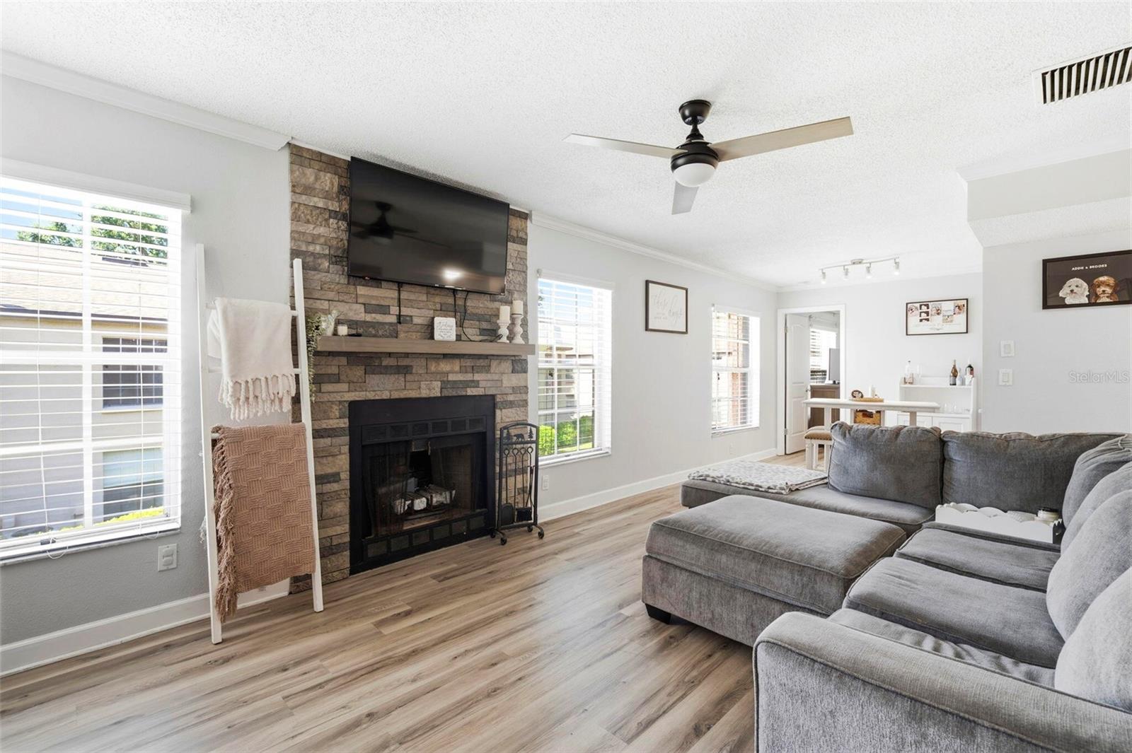 3024 BONAVENTURE CIR #204, PALM HARBOR, FL — photo 2