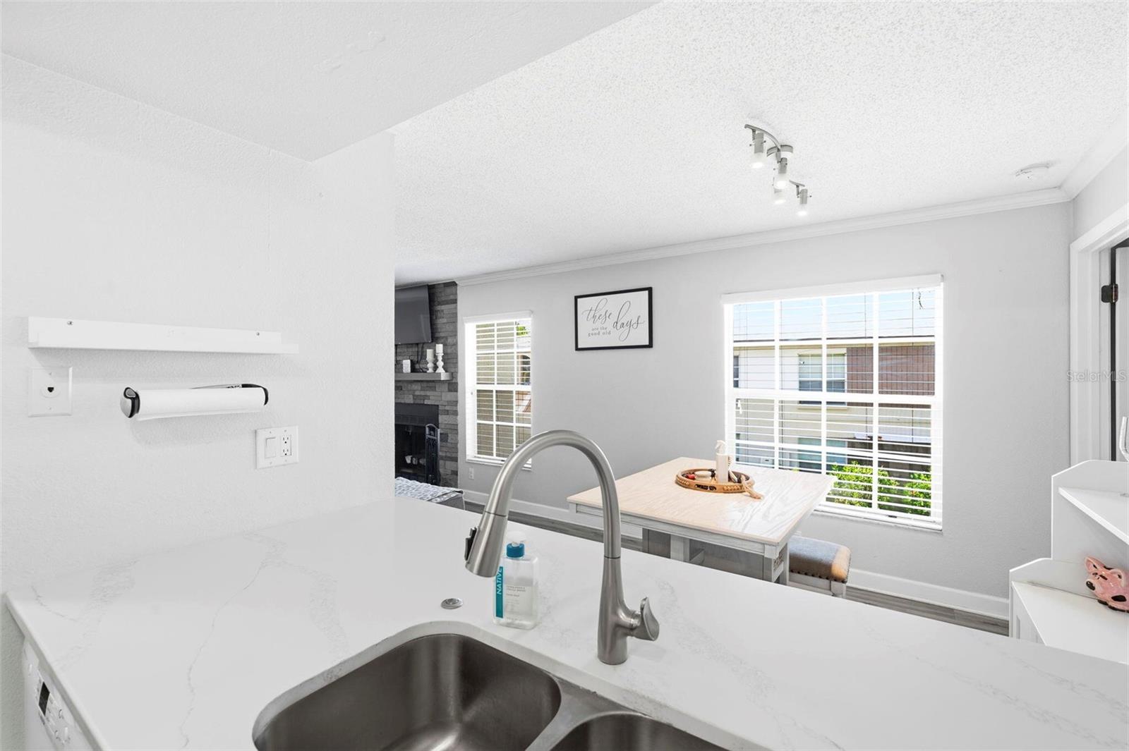 3024 BONAVENTURE CIR #204, PALM HARBOR, FL — photo 5