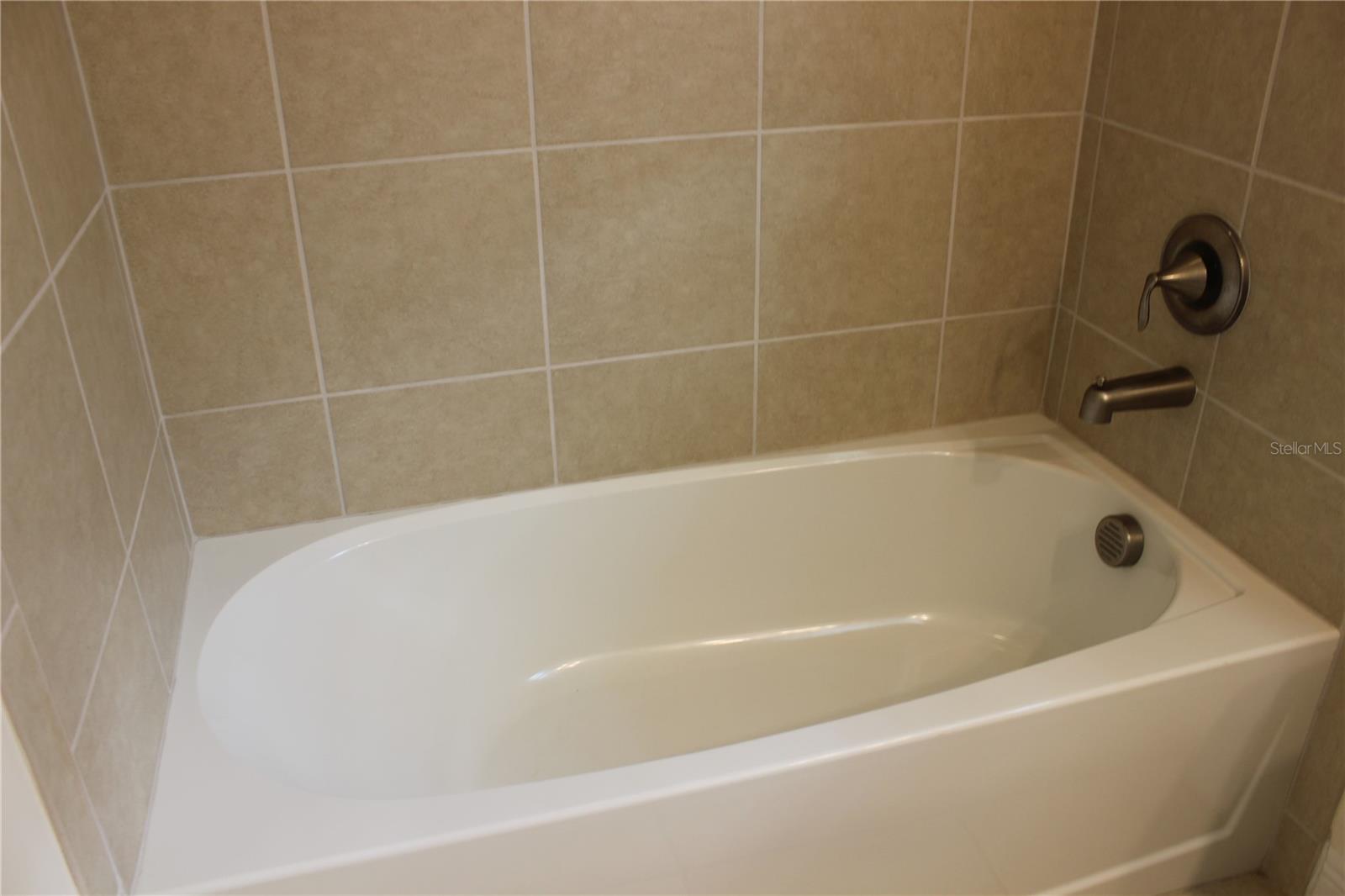 5826 LONG SHORE LOOP, SARASOTA, FL — photo 14