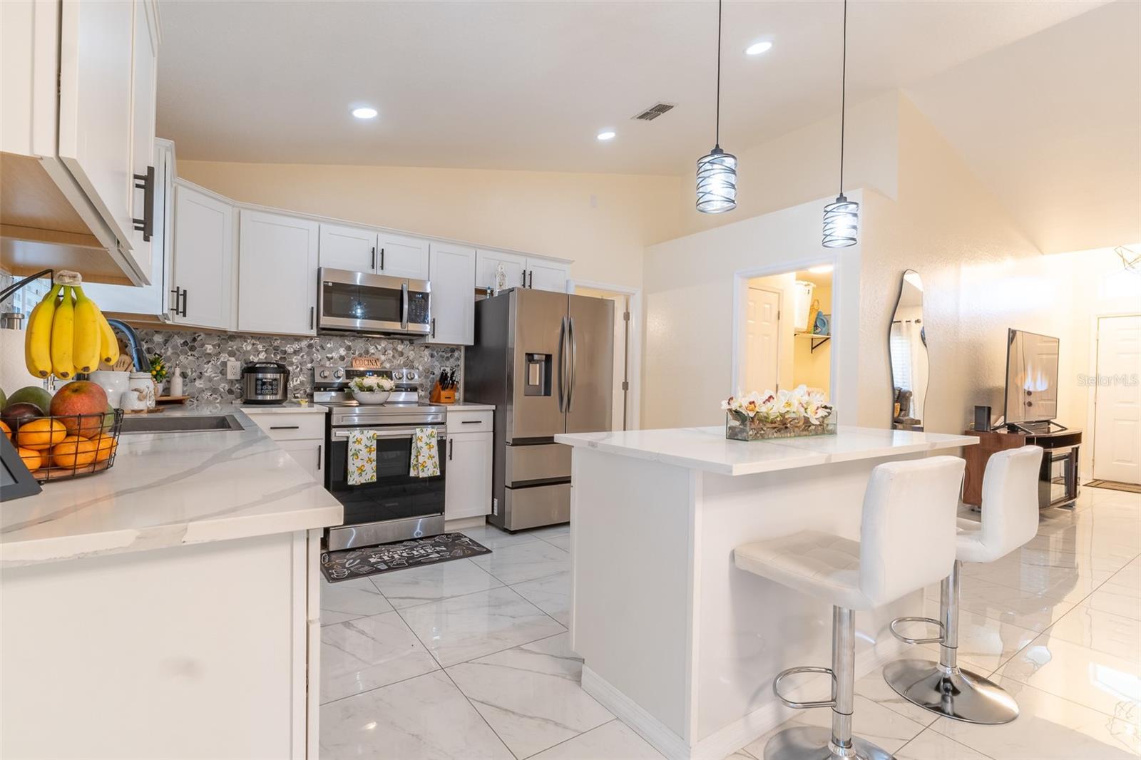 930 HICKS RD, LAKELAND, FL — photo 9