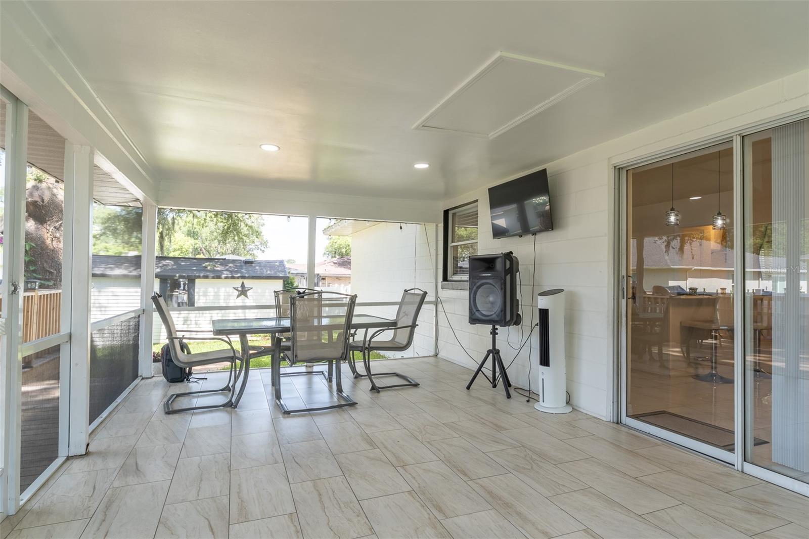 930 HICKS RD, LAKELAND, FL — photo 18
