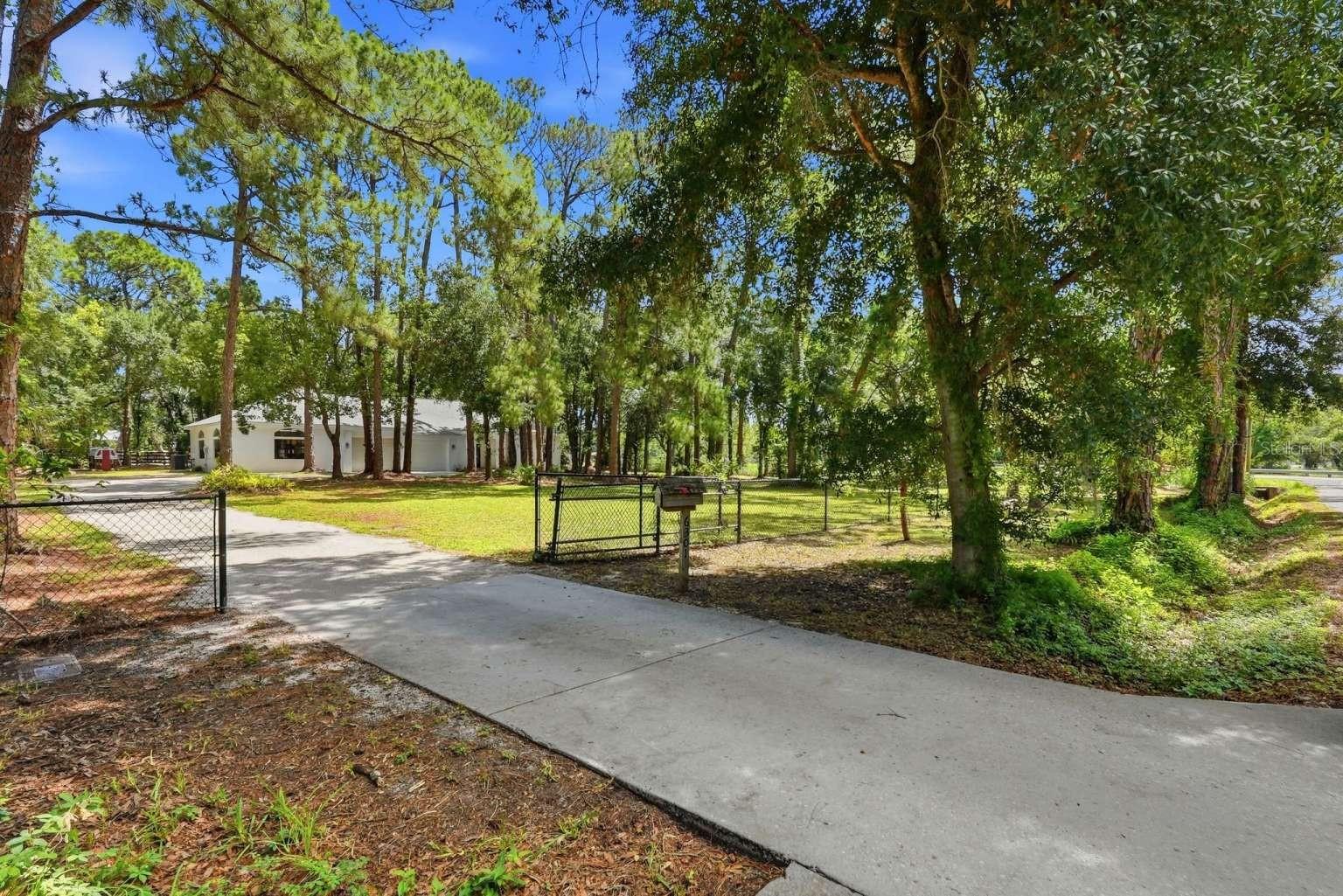 6301 S 86TH AVE N, PINELLAS PARK, FL — photo 3