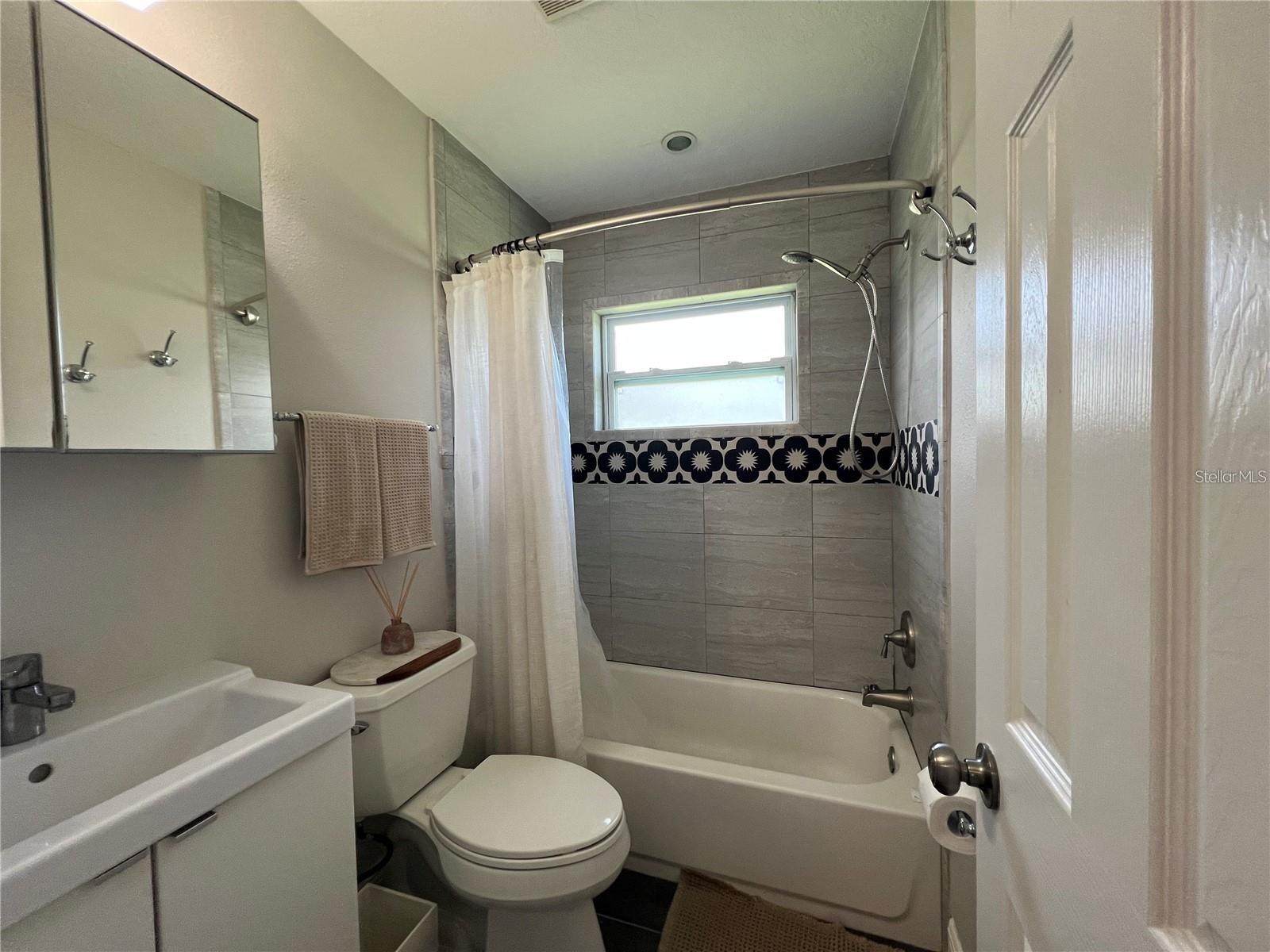 3748 MANATEE DR SE, ST PETERSBURG, FL — photo 13