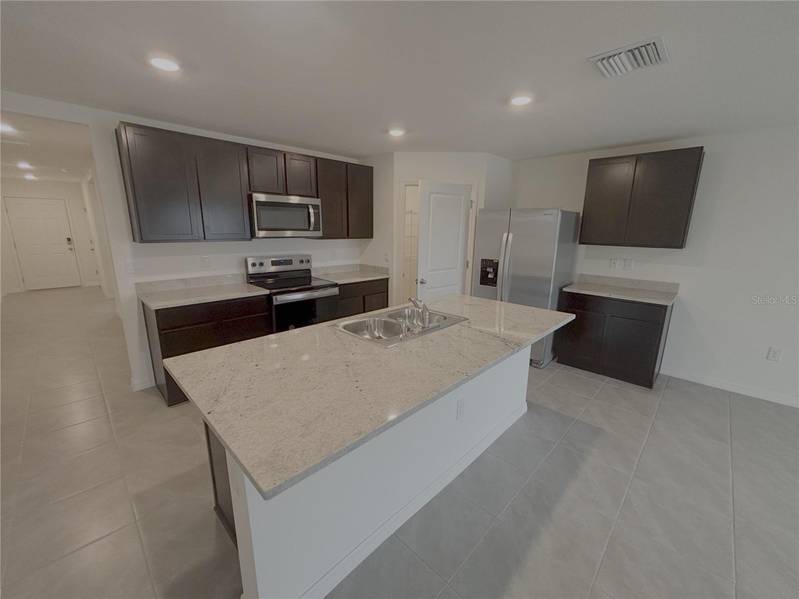 481 W REXFORD DR, BEVERLY HILLS, FL — photo 3