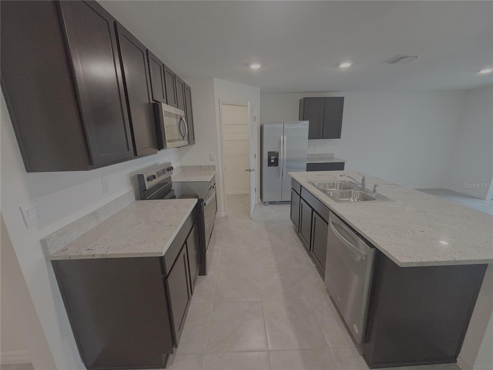 481 W REXFORD DR, BEVERLY HILLS, FL — photo 4