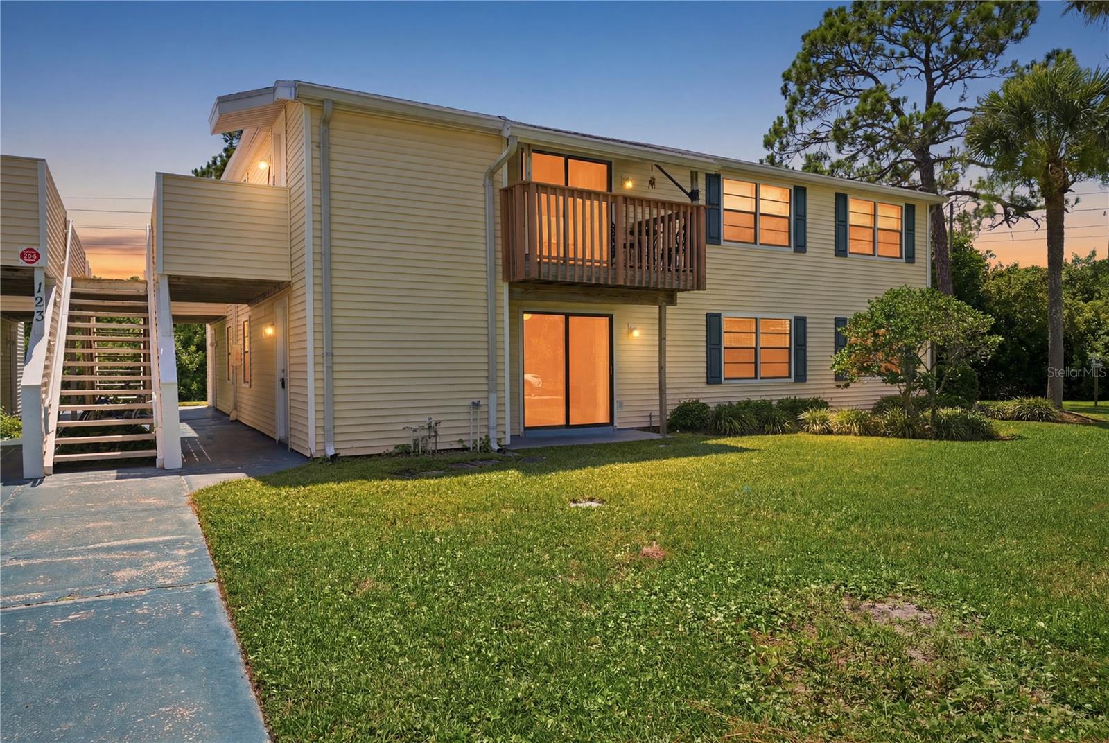 123 LOBLOLLY CT #B, OLDSMAR, FL