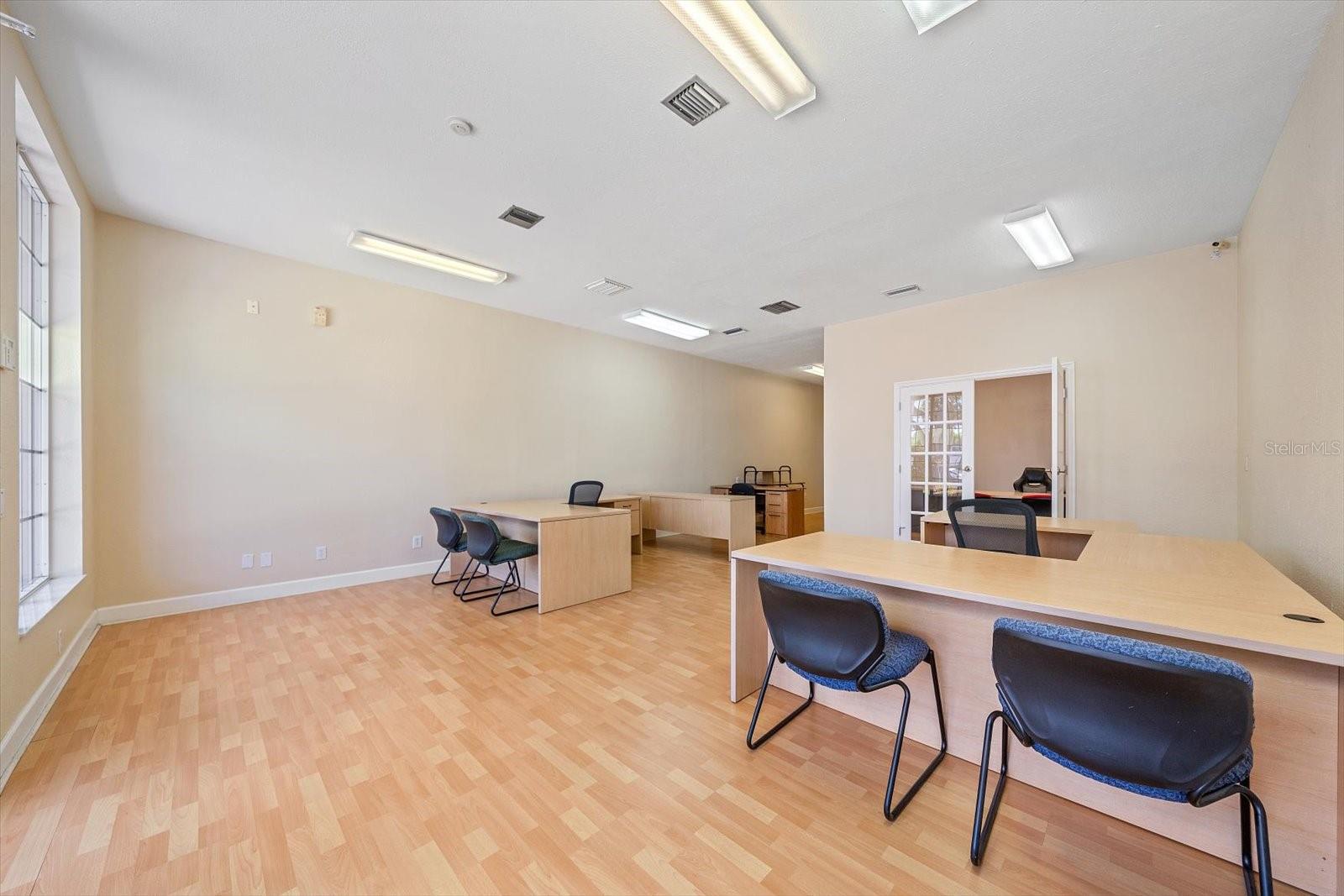 3900 CLARK RD #D2, SARASOTA, FL — photo 8