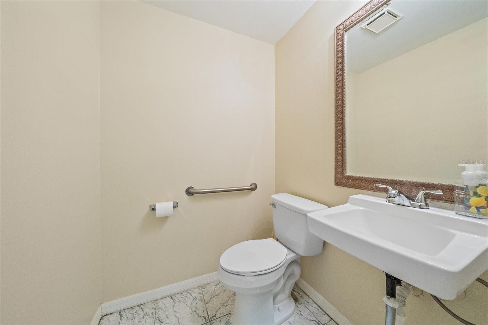 3900 CLARK RD #D2, SARASOTA, FL — photo 14