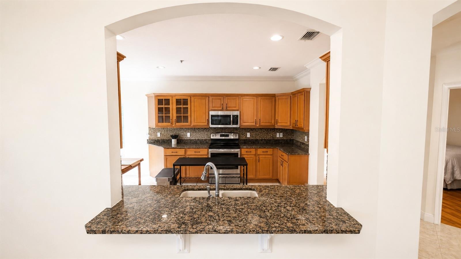6552 MOORINGS POINT CIR #102, LAKEWOOD RANCH, FL — photo 7