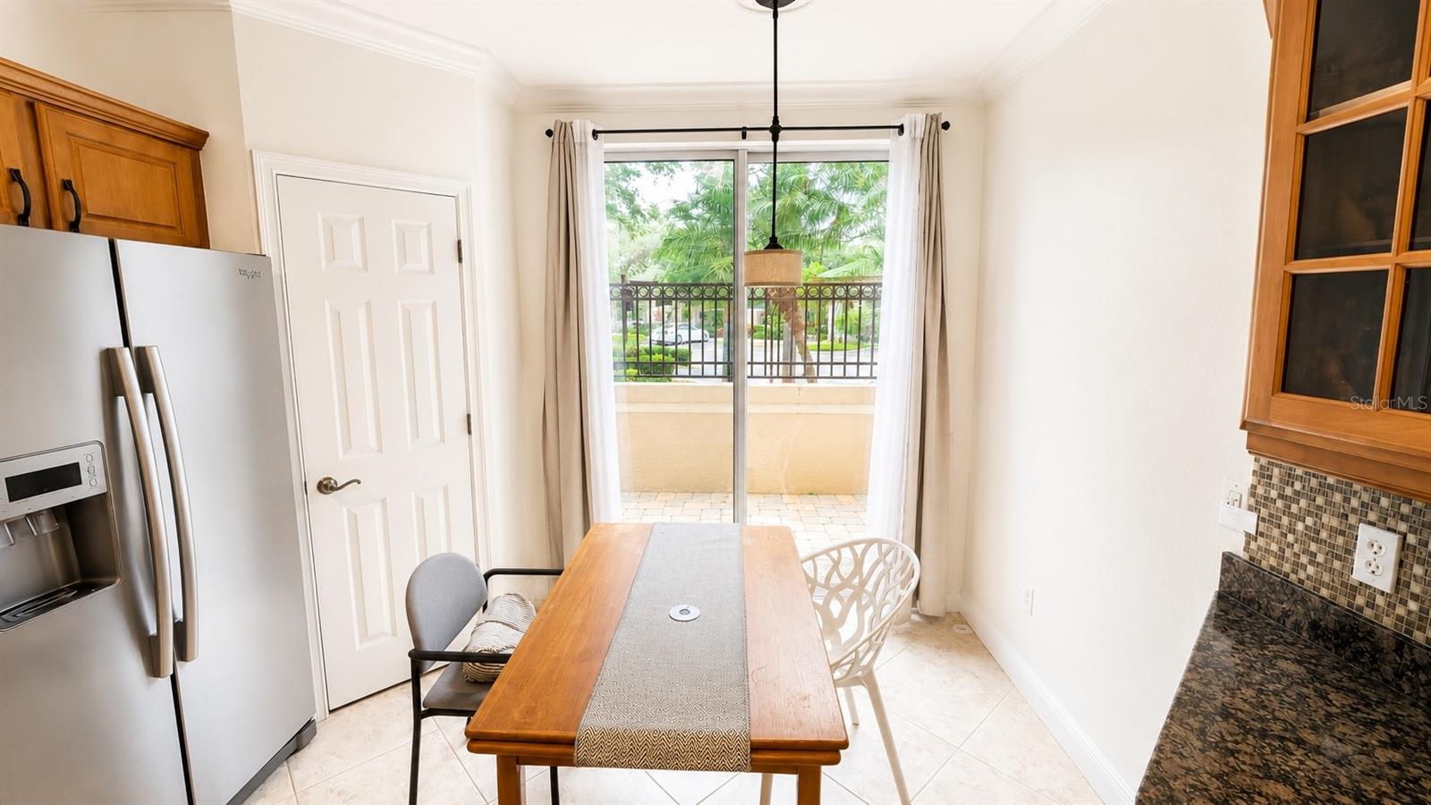 6552 MOORINGS POINT CIR #102, LAKEWOOD RANCH, FL — photo 11