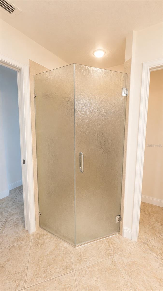 6552 MOORINGS POINT CIR #102, LAKEWOOD RANCH, FL — photo 20