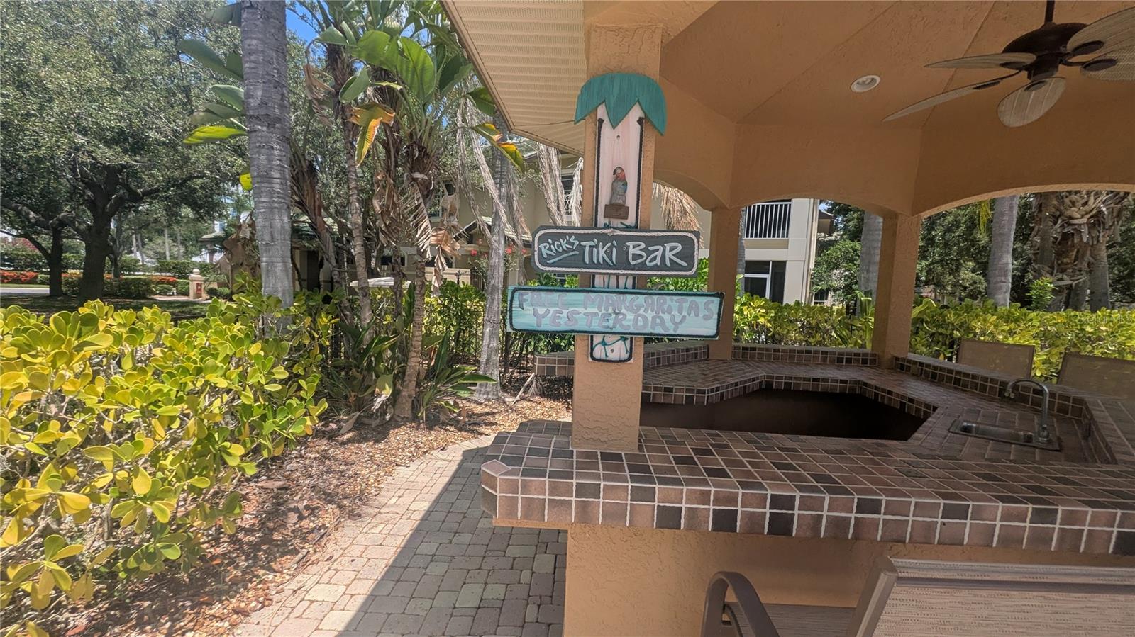 6552 MOORINGS POINT CIR #102, LAKEWOOD RANCH, FL — photo 38