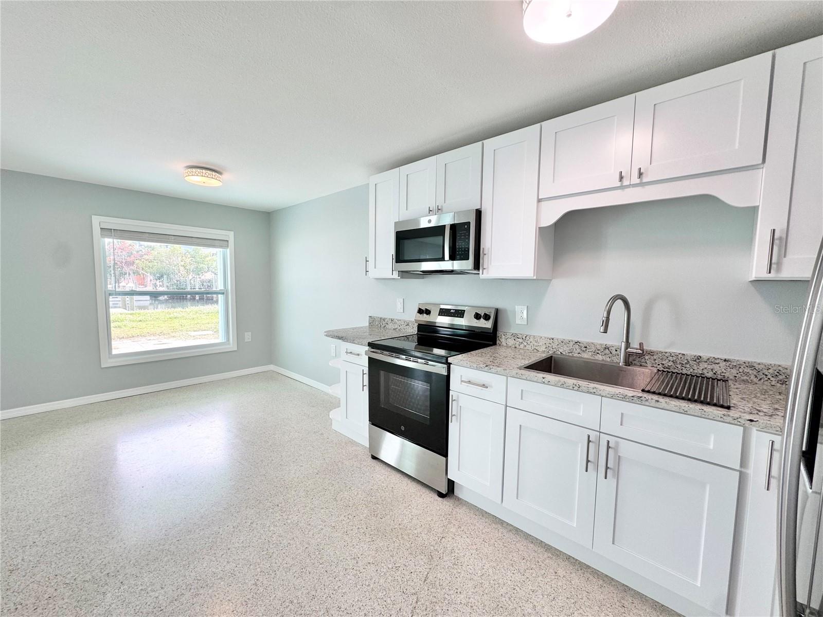 117 140TH AVE E #A, MADEIRA BEACH, FL — photo 10