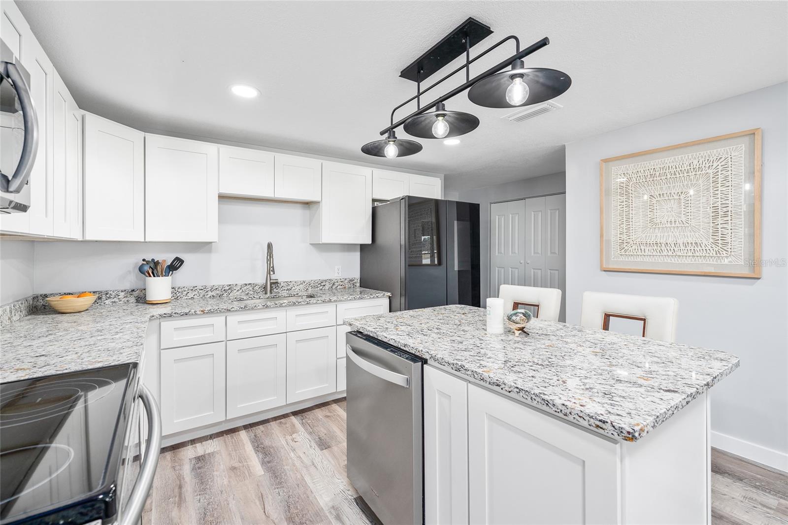 1231 NW 102ND BLVD, WILDWOOD, FL — photo 5