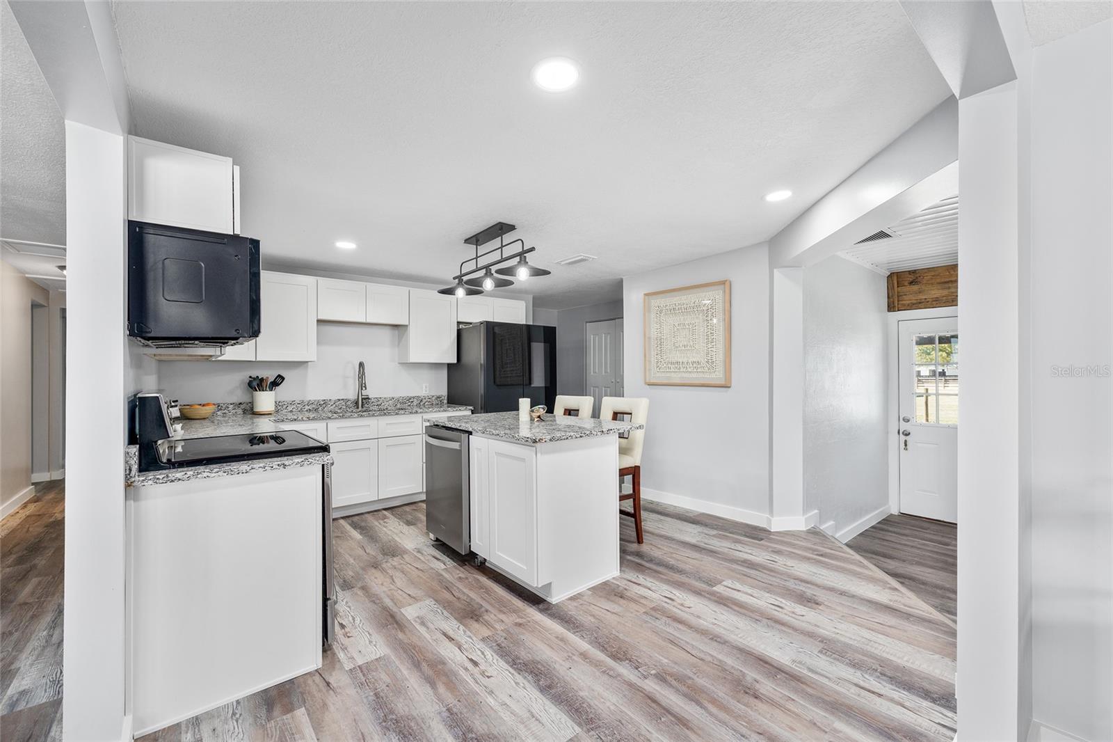 1231 NW 102ND BLVD, WILDWOOD, FL — photo 6