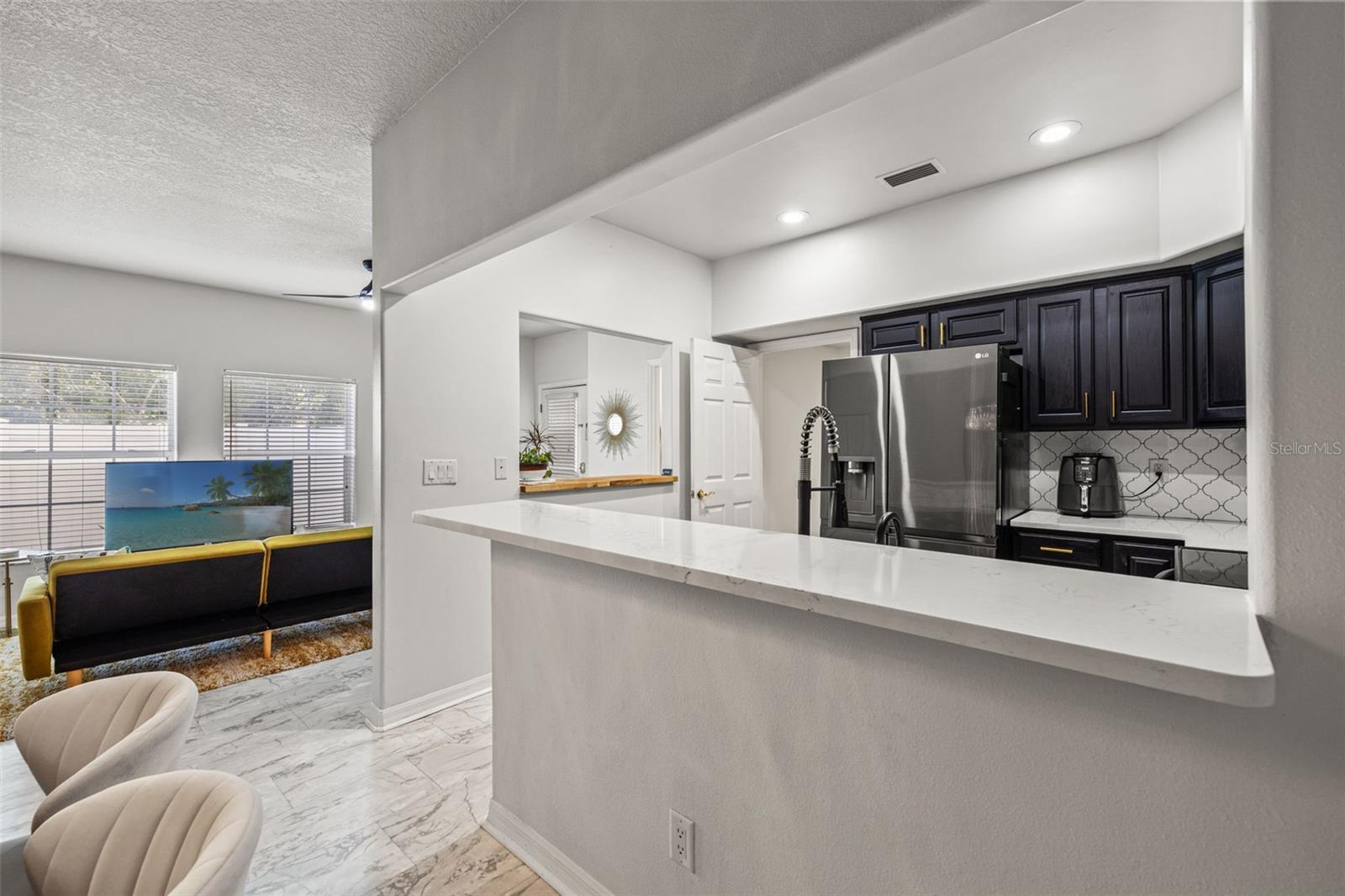 902 WOODBRIDGE CT, SAFETY HARBOR, FL — photo 9