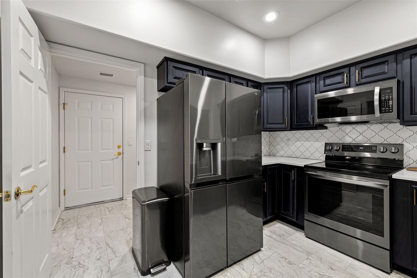 902 WOODBRIDGE CT, SAFETY HARBOR, FL — photo 11
